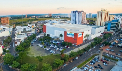 Nas férias, crianças se divertem com oficinas de profissões no Bauru Shopping