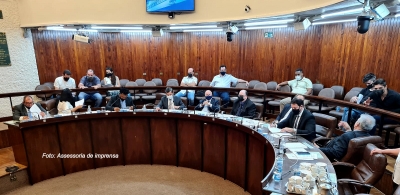 Prefeito Daniel anuncia que vai renunciar ao reajuste do próprio salário