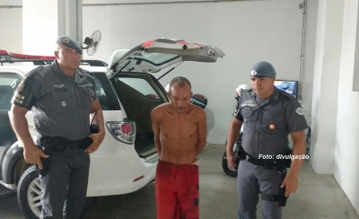 Homem assalta deficiente físico e é preso