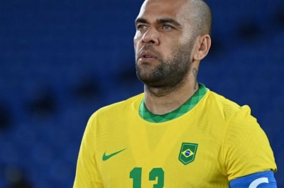 Em novo depoimento na Espanha, Daniel Alves admite penetração, mas alega relação consensual