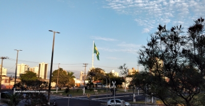 Frente fria avança pelo país e também atinge a região