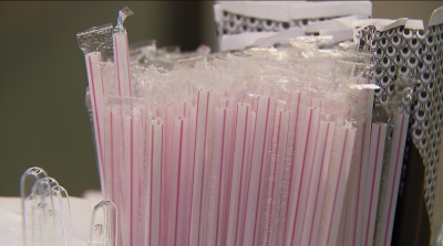 Capital do Estado suspende o uso de canudos de plástico