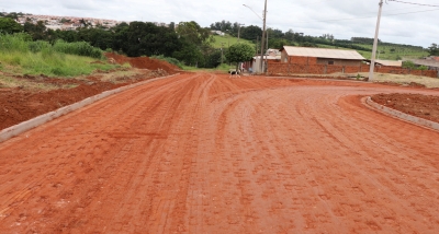 Após 30 anos, bairro Parque das Vivendas tem ruas asfaltadas