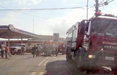 Acidente entre carro e moto na zona sul