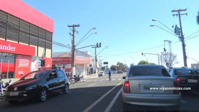 Licenciamento: prazo para veículos placa final 8 termina nesta terça