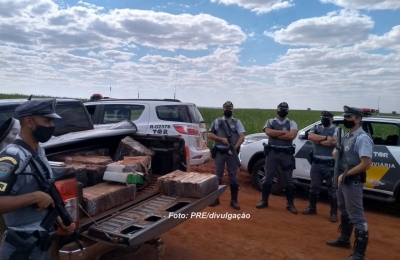 Após caçada, Polícia Rodoviária prende dupla com droga em Ourinhos