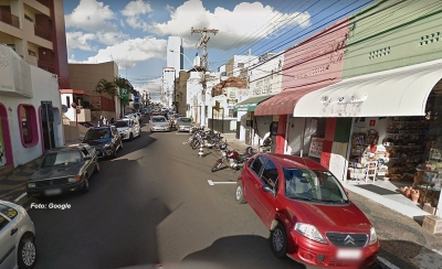 Desempregado é preso após furtar oferenda de santo no centro 