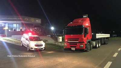 Alerta de rastreamento leva Polícia Rodoviária a recuperar carreta roubada