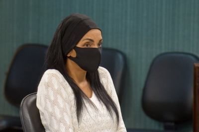 Flordelis é presa acusada de mandar matar o marido, mas alega inocência