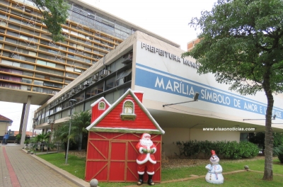 Prefeitura funciona só até hoje até às 12h e volta na 3ª. Veja o que abre e fecha