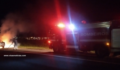 Carro é incendiado em Marília. Amiga da vítima é a principal suspeita