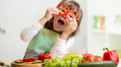 Estratégia para fazer seus filhos comerem mais legumes 