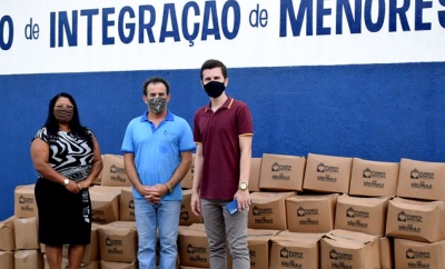 Assistência Social entrega 450 cestas básicas à entidades de Pompeia