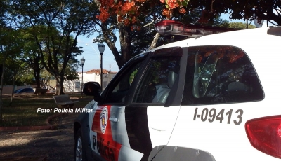 Dupla é presa embalando drogas em apartamento na zona Sul