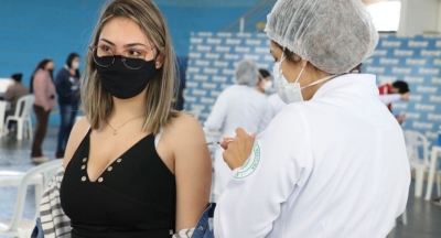 Adolescentes devem procurar posto de saúde para tomar 1ª dose da vacina contra a Covid-19 em Marília