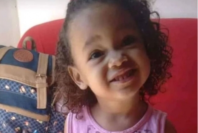 Menina de 4 anos morre após ser picada por escorpião enquanto dormia