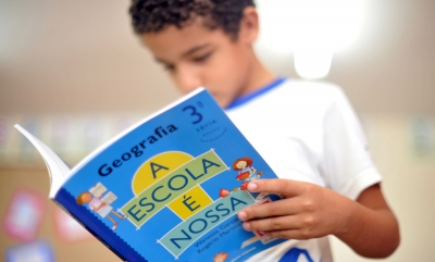 Escolas devem escolher livros didáticos até dia 4