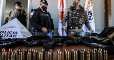 Quadrilha troca tiros com PM e faz reféns em Brumadinho