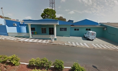 Mulher dá à luz no banheiro do hospital e mata bebê, na região