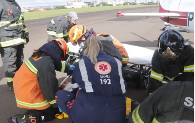 Simulado de pouso de emergência é realizado no Aeroporto Municipal de Bauru