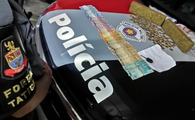 Força Tática prende homens com dinheiro e maconha na zona norte