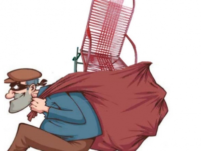 Ladrão atrapalhado é preso ao tentar furtar cadeira e perder a carteira durante a fuga