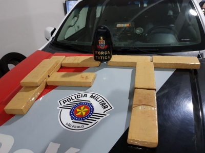 Força Tática apreende drogas na zona oeste