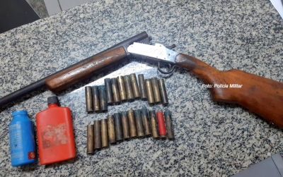 Homem é preso após tentar matar esposa com espingarda, na região