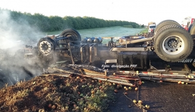 Motorista escapa ileso de gravíssimo acidente