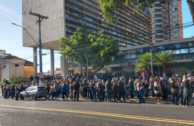 Em Marília: servidores municipais iniciam paralisação por reajuste salarial