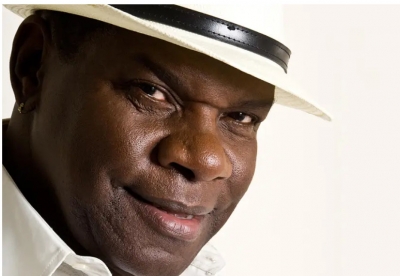 Briga por herança leva à exumação de Emílio Santiago