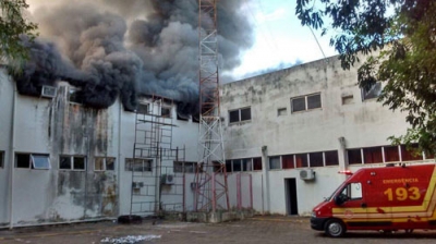 Incêndio atinge prédio de prefeitura na região