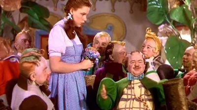 Ex-marido diz que Judy Garland foi abusada por anões