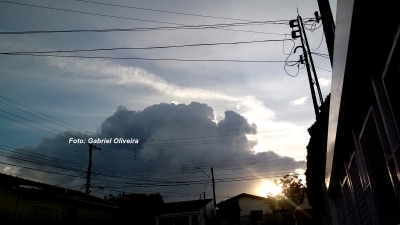 Região registra chuva nesta manhã. E chove pouco também em Marília