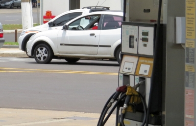 Petrobras reduz preço da gasolina e do diesel 