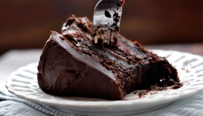 Homem é procurado após furtar bolo