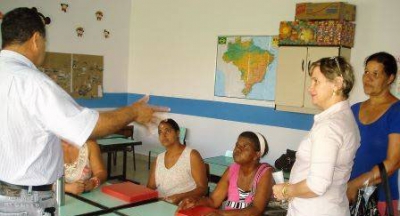 Rotary Club quer oferecer alfabetização de adultos para população da Zona Norte de Marília