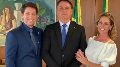 Mário Frias demite secretários indicados por Regina Duarte