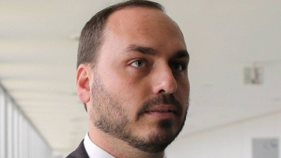 Carlos Bolsonaro sobre mulher que foi espancada: "Arma resolveria"