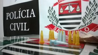 Traficante luta com policiais, mas acaba preso