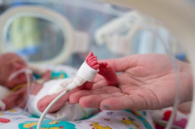 Liminar amplia licença-maternidade para todas as mães de bebês prematuros