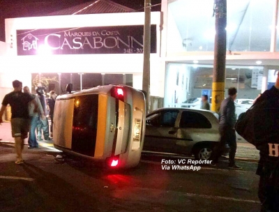 Cadeirinha salva criança em tombamento de veículo