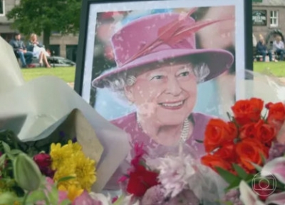 Bolsonaro confirma presença em funeral da rainha Elizabeth II em Londres