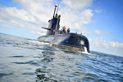 Marinha argentina encerra buscas por sobreviventes de submarino desaparecido
