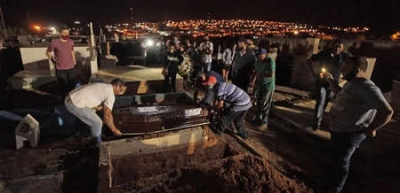 Velório e enterro coletivo para as vítimas do acidente entre ônibus e caminhão. Veja quem são