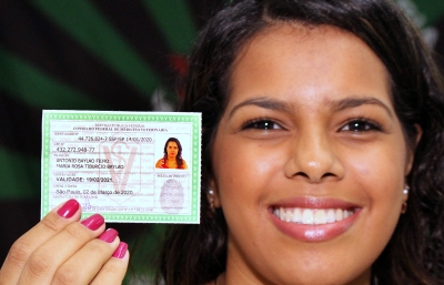 Unimar e CRMV entregam cédulas de Identificação Profissional aos recém-formados 