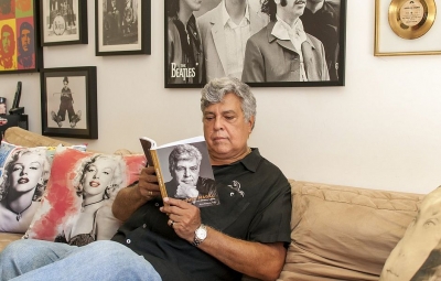 Sidney Magal lança biografia para celebrar 50 anos de carreira