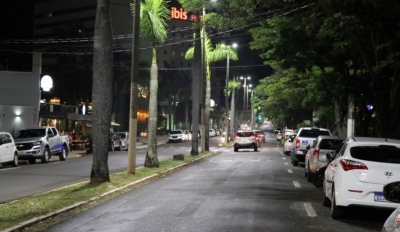 Prefeitura finaliza troca de iluminação da pista de cooper da avenida das Esmeraldas