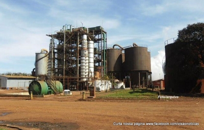 Homem usa carro da esposa para furtar fios: foi preso