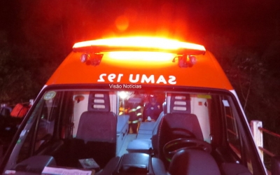 Em fúria, homem tenta destruir carro e ainda fere policial militar em Marília